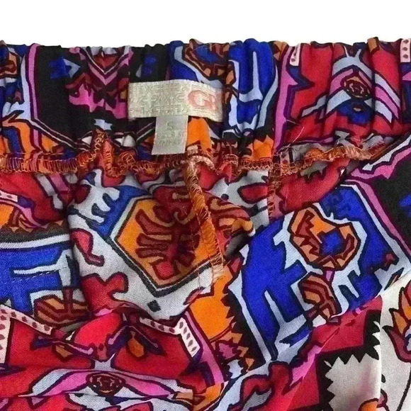 Giani Bernini Colorful Aztec design shorts - Picture 5 of 5